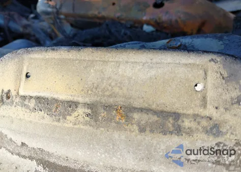 2018 Chevrolet Silverado 1500 1Lt из США, поврежденный, VIN 3GCUCRER8JG240611